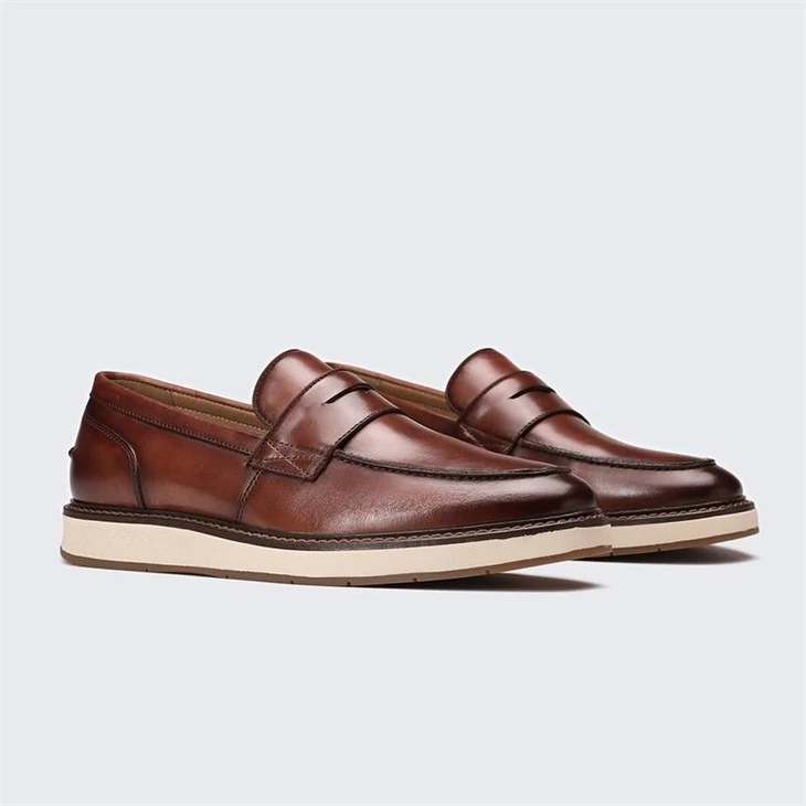 casual shoes